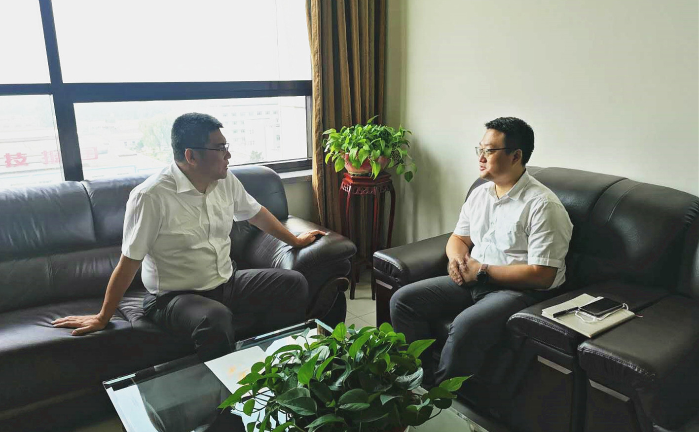 航空集團(tuán)與中航發(fā)沈陽發(fā)動機(jī)設(shè)計(jì)研究所開展洽談交流